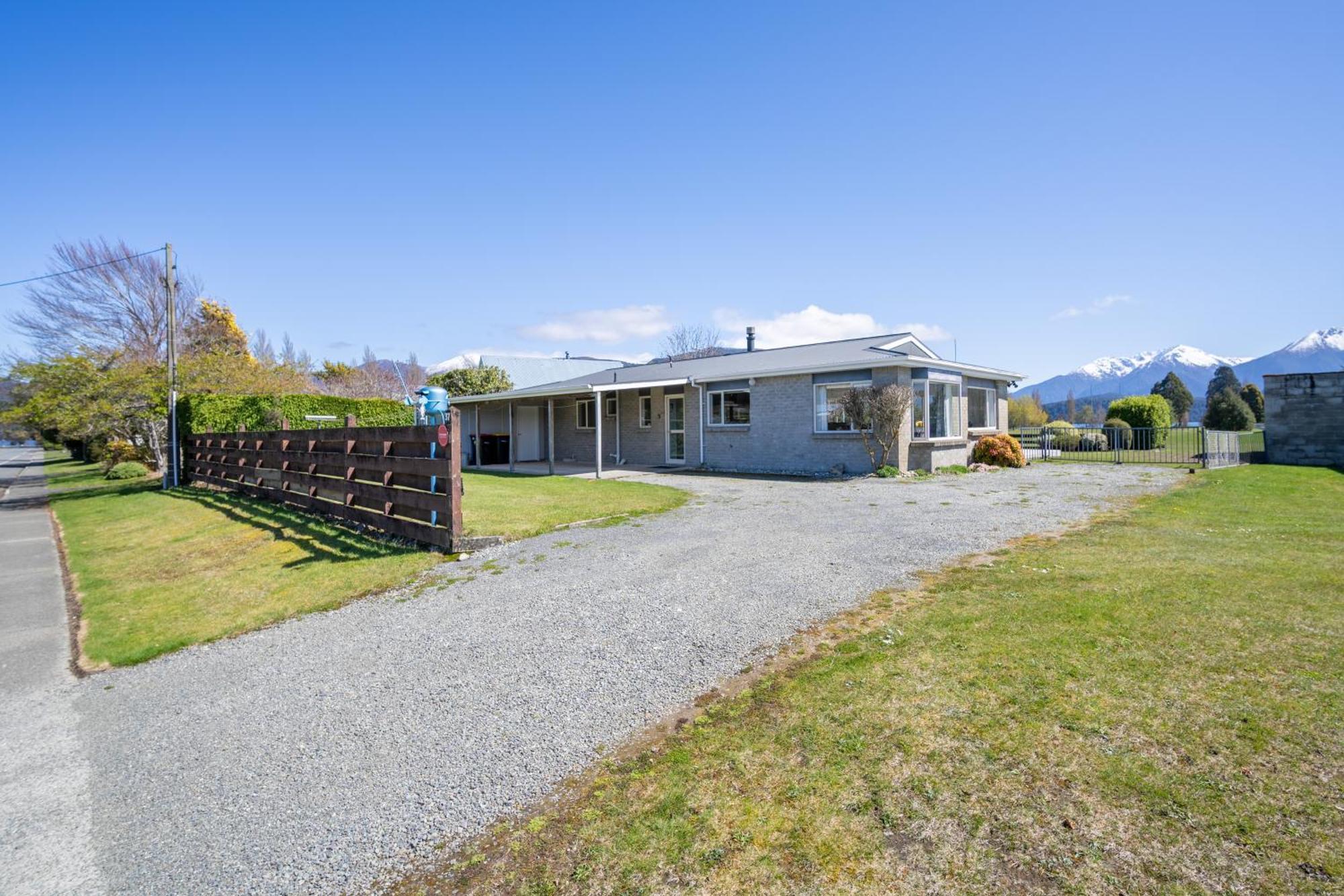 Kepler Retreat - Te Anau Holiday Home Exterior foto